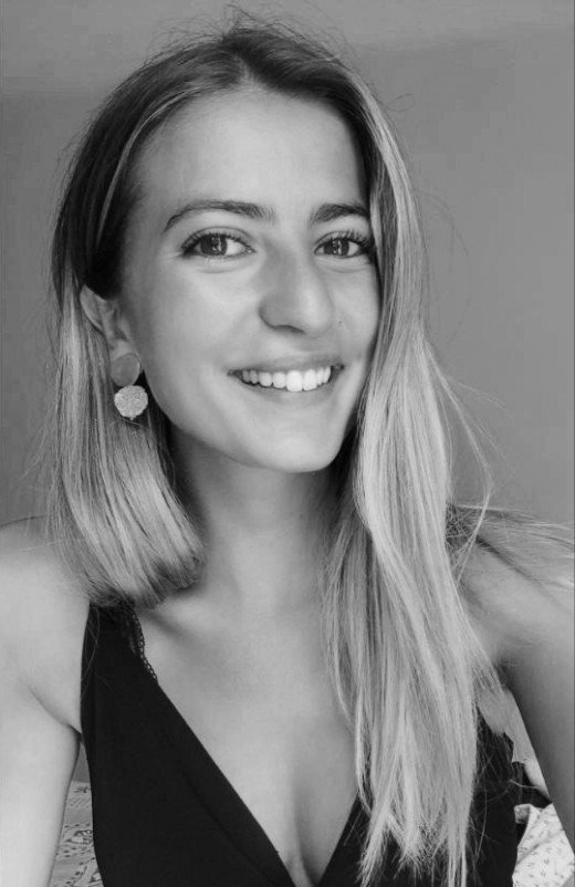 Profesor Laura E