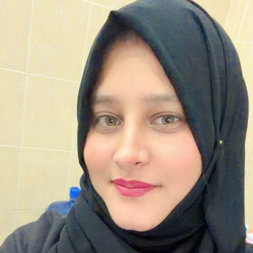 Profesor Khadija Tariq