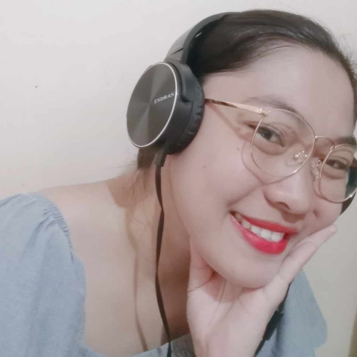 Profesor Corene Jhean Achacoso