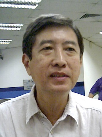 Profesor Stefen Tan