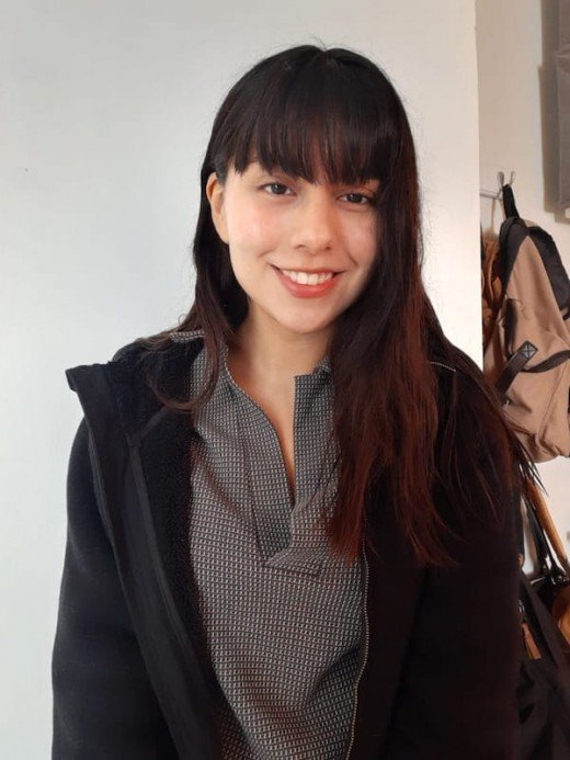 Profesor Nicole Loza